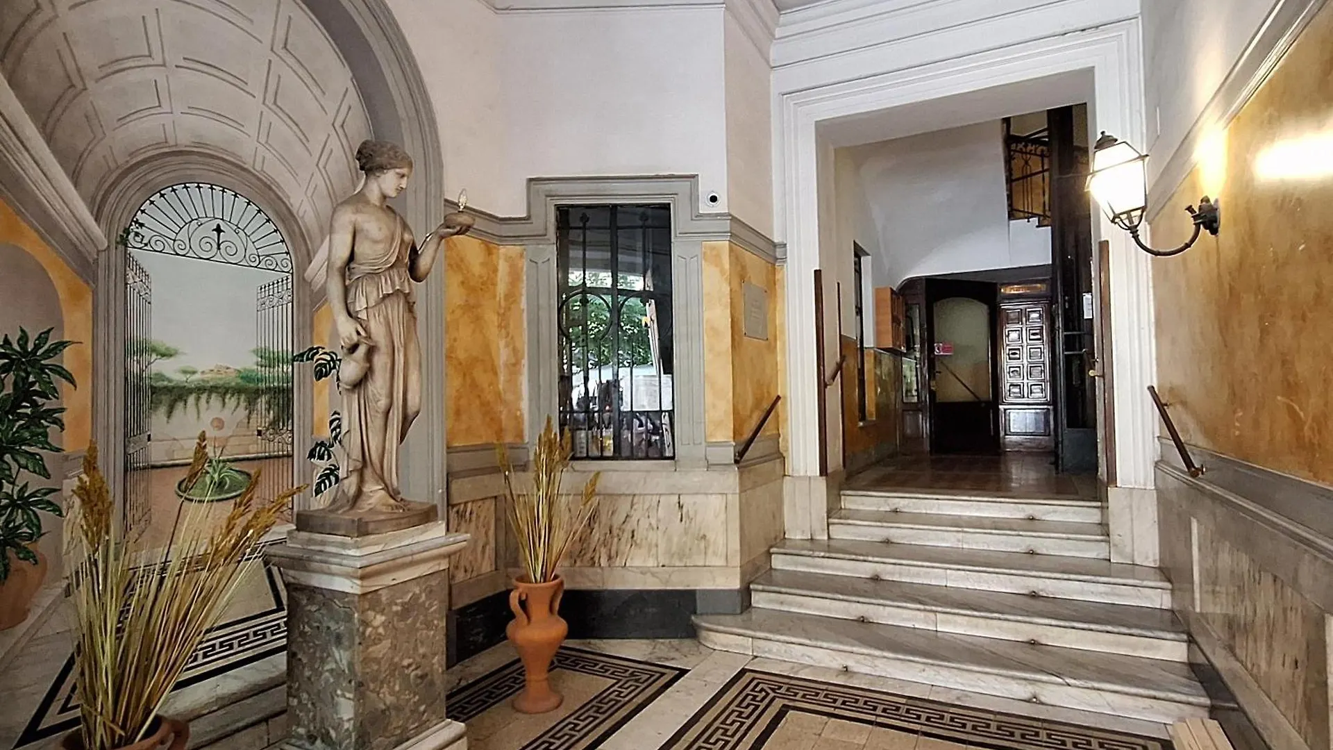 Vatican Rome Suite Pensión